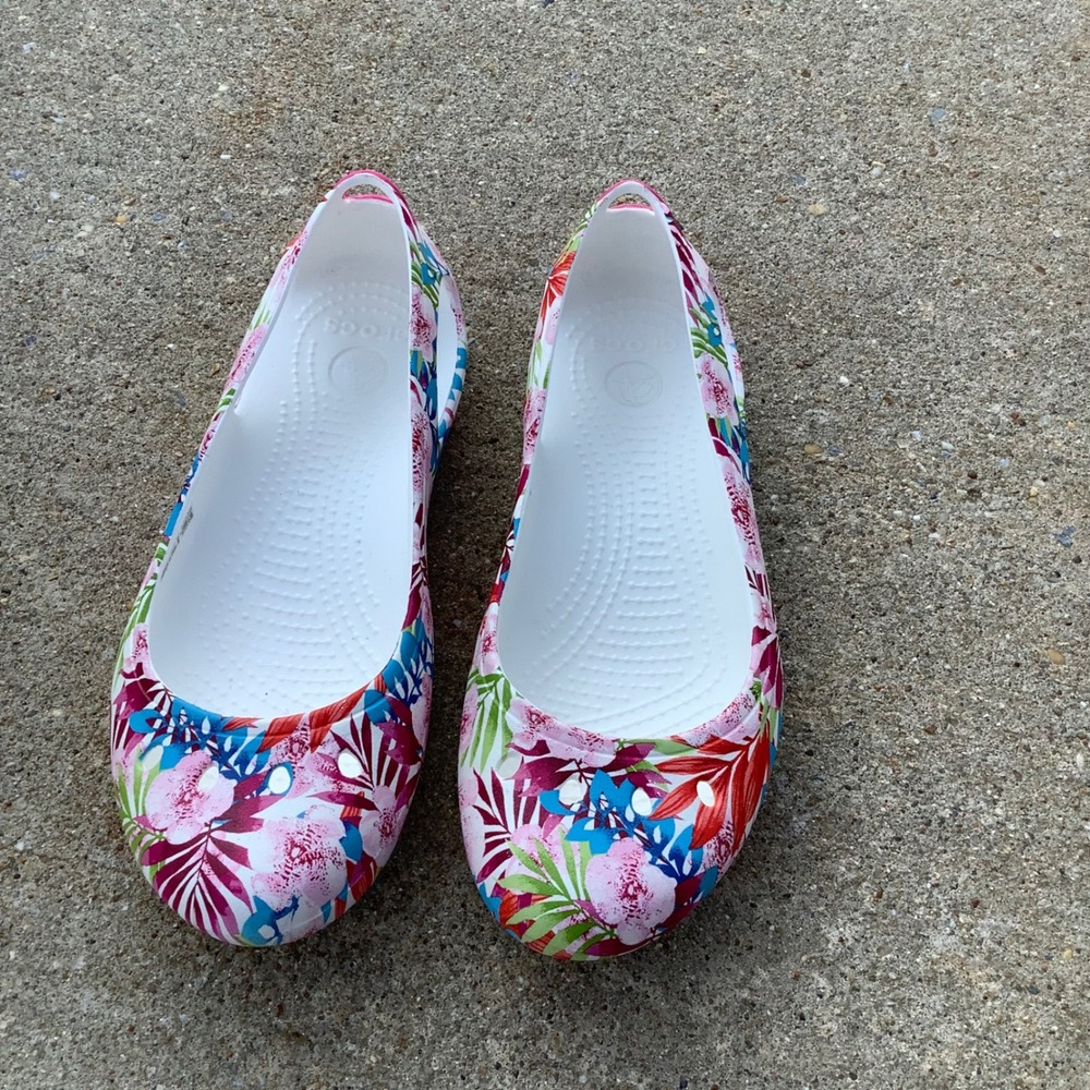Crocs Kadee Floral Tropical Print Slip On Comfort Flats White Pink Blue Womens 7 - Picture 3 of 9